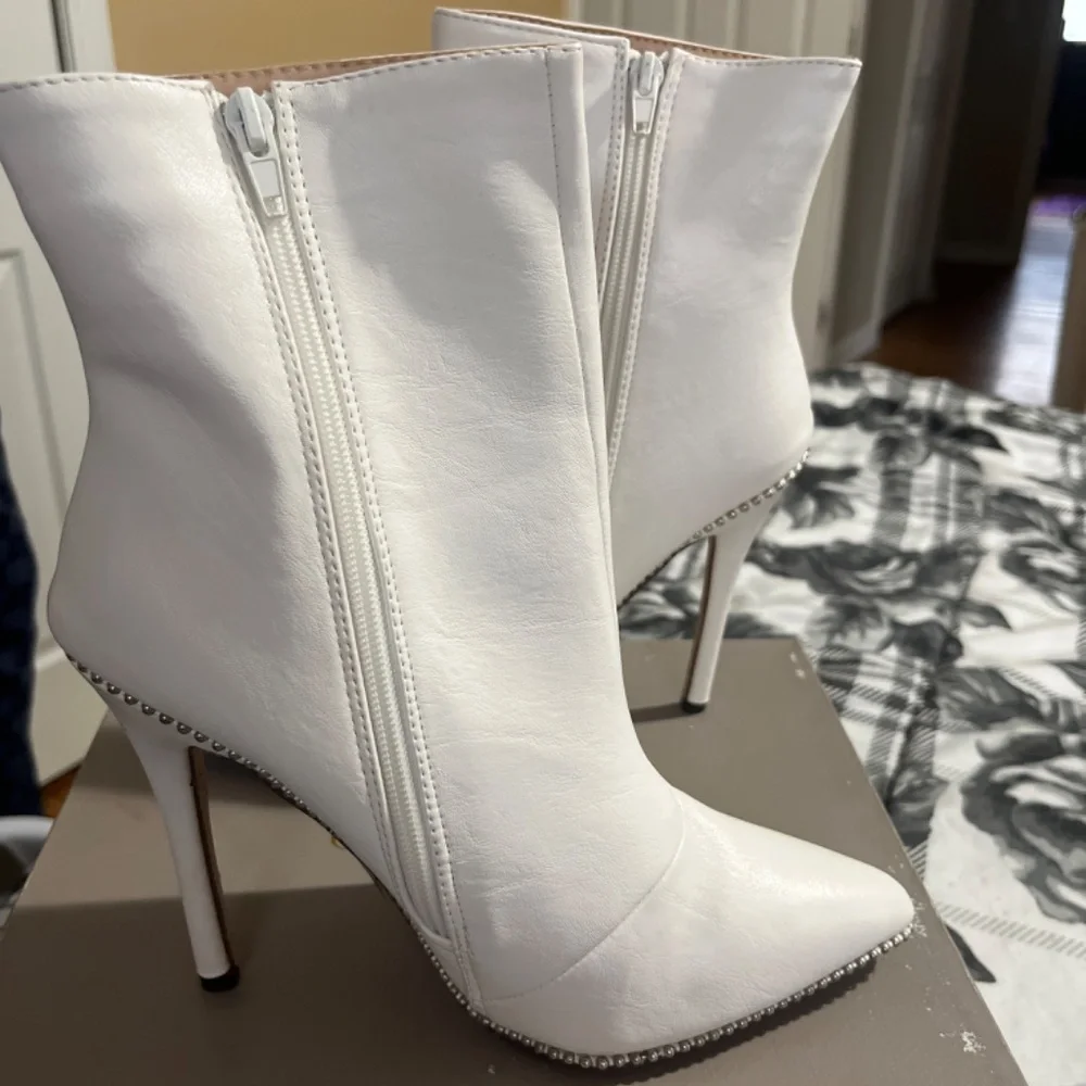 Boots - Picture 2 of 3